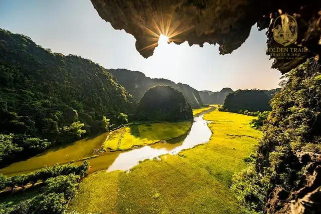 Ninh Binh & Cuc Phuong: 3-Day Nature & Cultural Adventure